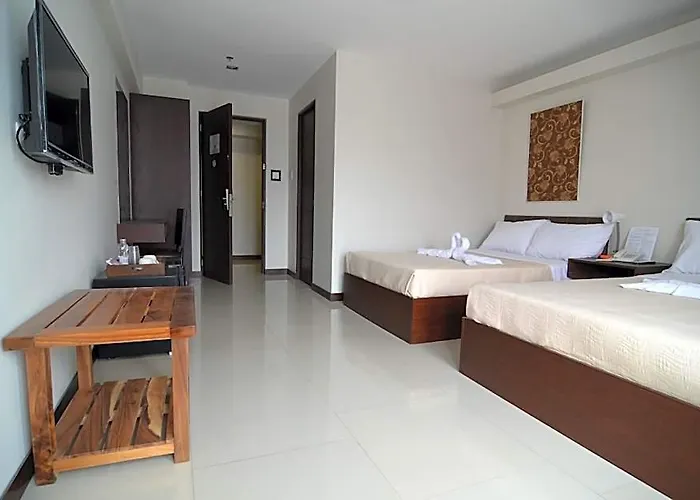 Regina Hometel Отель 5*
